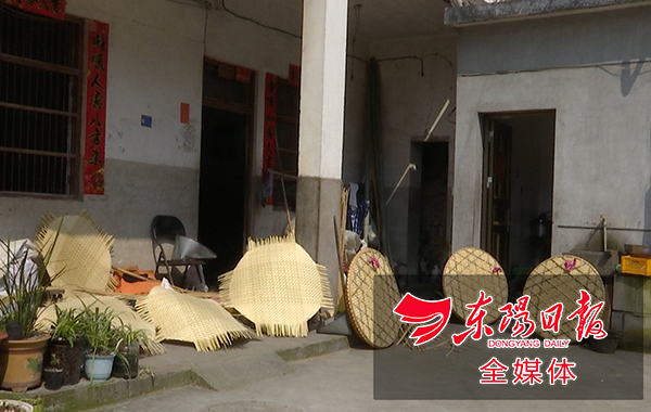 中国和意大利携手打造竹编“网上名人”村。插图